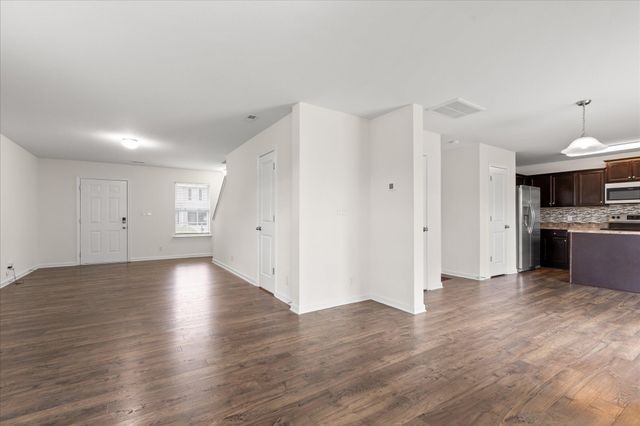 10 Dragoon Court, Rossville, GA 30741