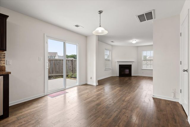10 Dragoon Court, Rossville, GA 30741