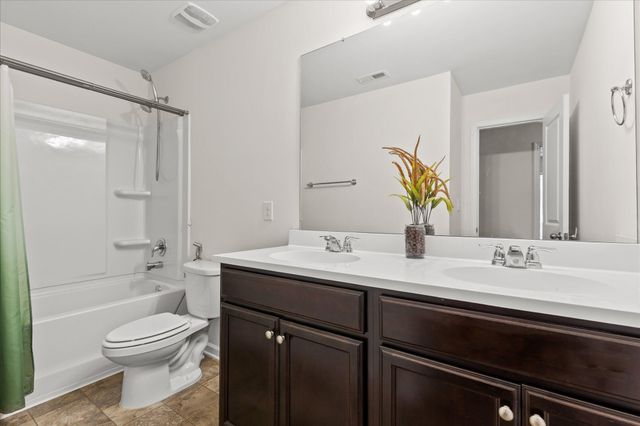 10 Dragoon Court, Rossville, GA 30741