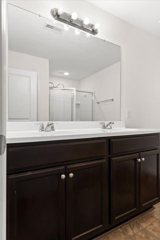 10 Dragoon Court, Rossville, GA 30741