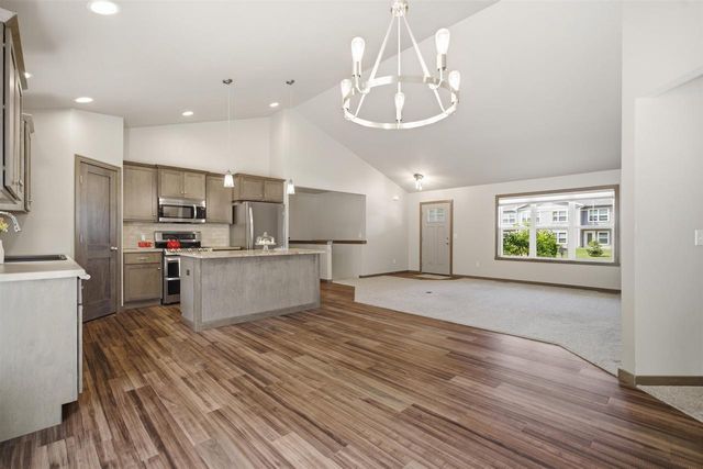 107 BROOKWOOD DRIVE, Hortonville, WI 54944