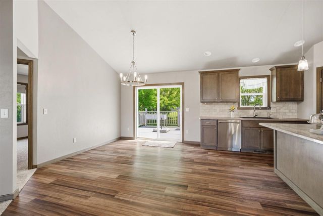 107 BROOKWOOD DRIVE, Hortonville, WI 54944