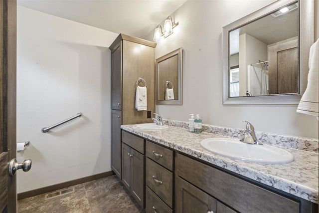 107 BROOKWOOD DRIVE, Hortonville, WI 54944
