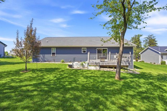 107 BROOKWOOD DRIVE, Hortonville, WI 54944