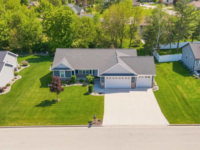 107 BROOKWOOD DRIVE, Hortonville, WI 54944