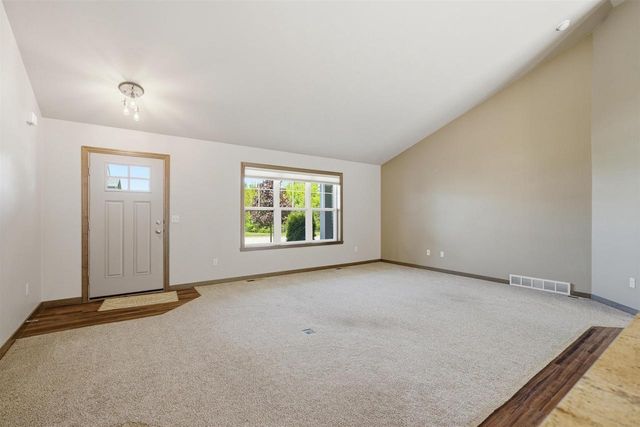 107 BROOKWOOD DRIVE, Hortonville, WI 54944