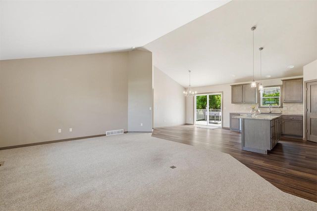 107 BROOKWOOD DRIVE, Hortonville, WI 54944