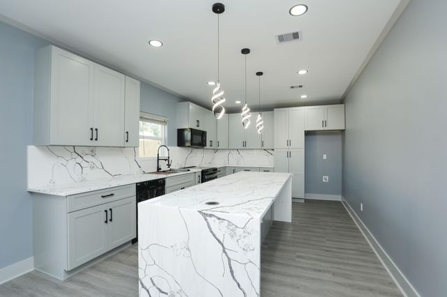 4047 Juliet Street, Houston, TX 77087