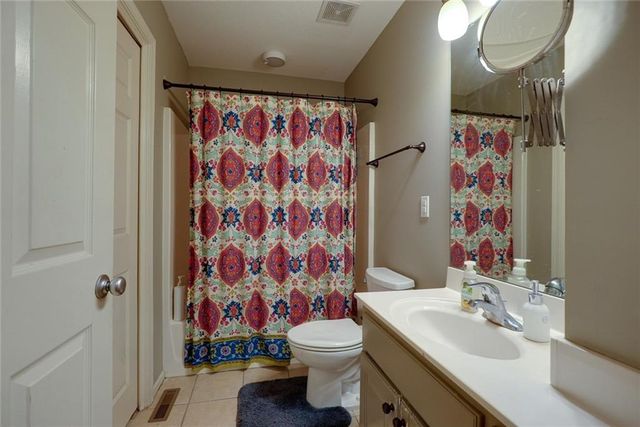 3416 S Arrowhead Court, Independence, MO 64057