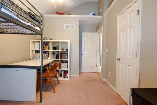 3416 S Arrowhead Court, Independence, MO 64057