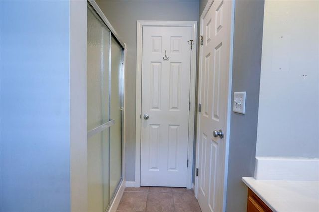 3416 S Arrowhead Court, Independence, MO 64057