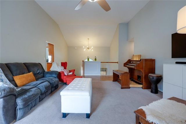 3416 S Arrowhead Court, Independence, MO 64057