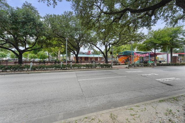 2708 Kennedy Street, Houston, TX 77003