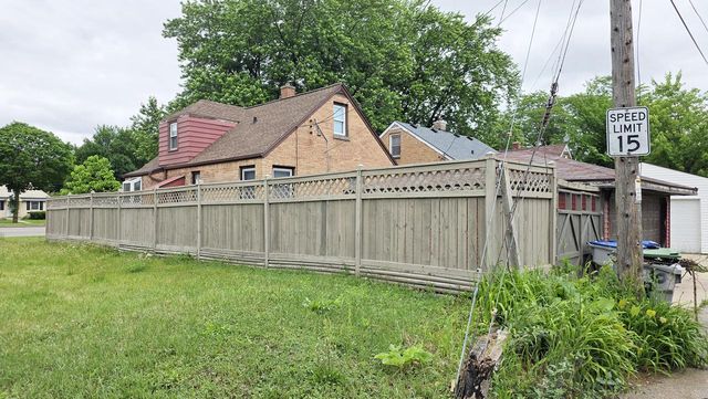 4606 N Sherman BOULEVARD, Milwaukee, WI 53209