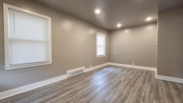 4606 N Sherman BOULEVARD, Milwaukee, WI 53209