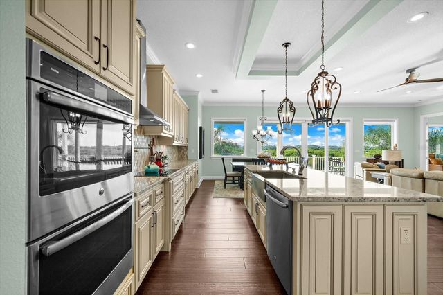 1462 N JASMINE AVENUE, Tarpon Springs, FL 34689