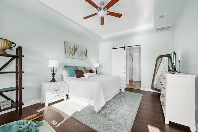 1462 N JASMINE AVENUE, Tarpon Springs, FL 34689