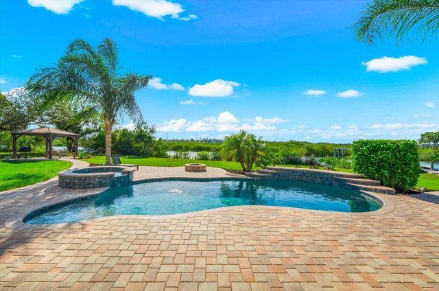 1462 N JASMINE AVENUE, Tarpon Springs, FL 34689