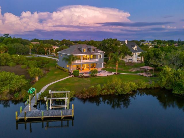 1462 N JASMINE AVENUE, Tarpon Springs, FL 34689
