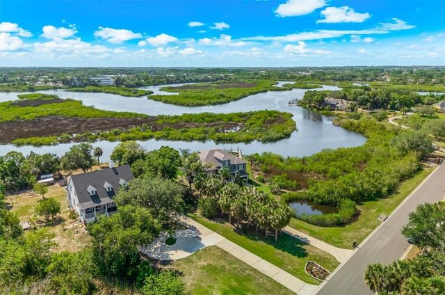 1462 N JASMINE AVENUE, Tarpon Springs, FL 34689