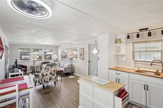 9806 Sugarberry WAY, Fort Myers, FL 33905