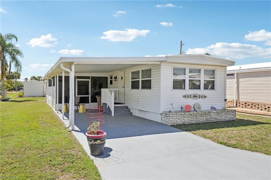 9806 Sugarberry WAY, FORT MYERS, FL 33905 — photo 2