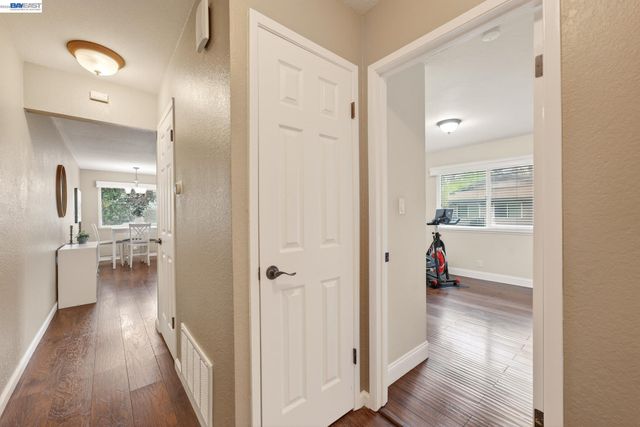 8185 Arroyo Dr 4, Pleasanton, CA 94588