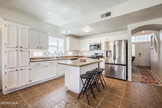 10904 DUSTER Drive, El Paso, TX 79934