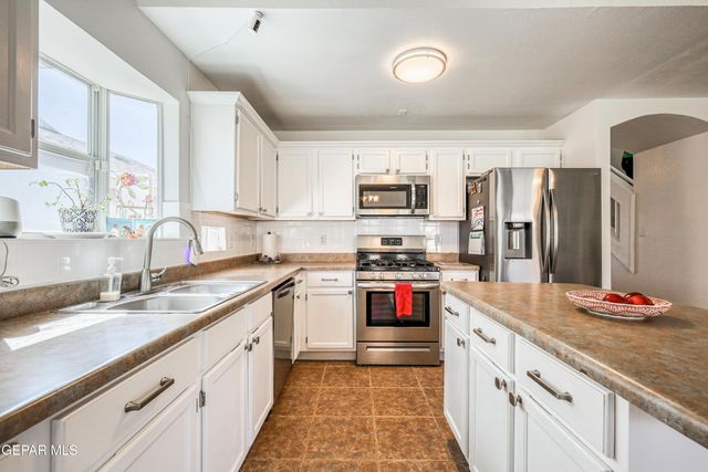 10904 DUSTER Drive, El Paso, TX 79934