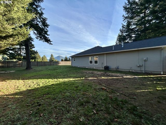 722 SMITH BECKON Rd, Carson, WA 98610