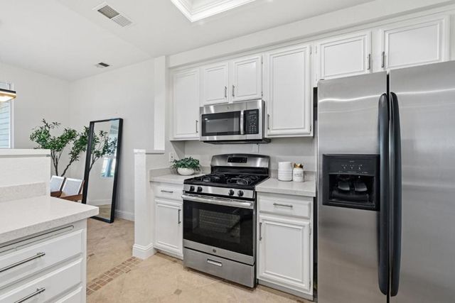 34590 Falls Terrace, Fremont, CA 94555