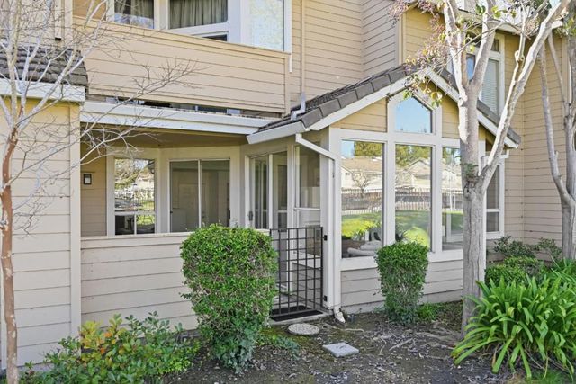 34590 Falls Terrace, Fremont, CA 94555