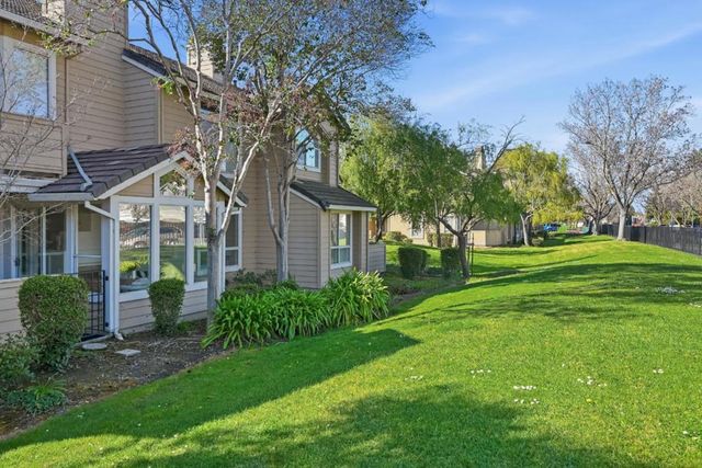 34590 Falls Terrace, Fremont, CA 94555