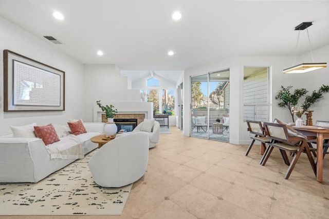 34590 Falls Terrace, Fremont, CA 94555