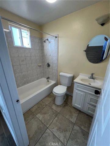 123 W 66th, Los Angeles, CA 90003