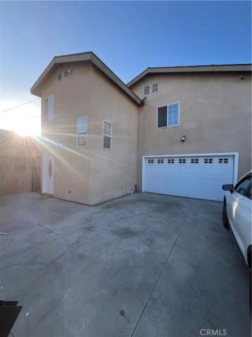 123 W 66th, Los Angeles, CA 90003