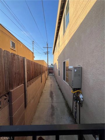 123 W 66th, Los Angeles, CA 90003