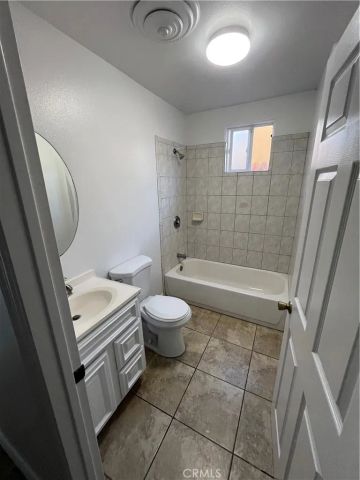 123 W 66th, Los Angeles, CA 90003