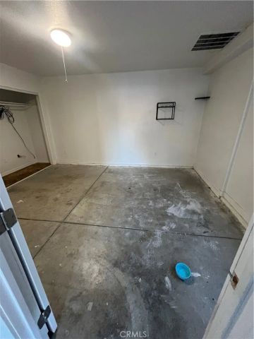 123 W 66th, Los Angeles, CA 90003