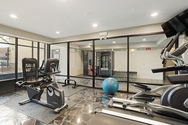 7616 N MARSHFIELD Avenue 307, Chicago, IL 60626