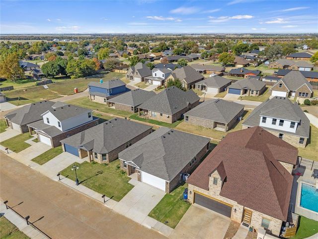 802 Venice Court, Kingfisher, OK 73750