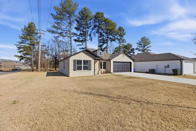 1360 AGOGO Lane, Conway, AR 72034