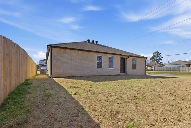 1360 AGOGO Lane, Conway, AR 72034