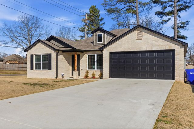 1360 AGOGO Lane, Conway, AR 72034