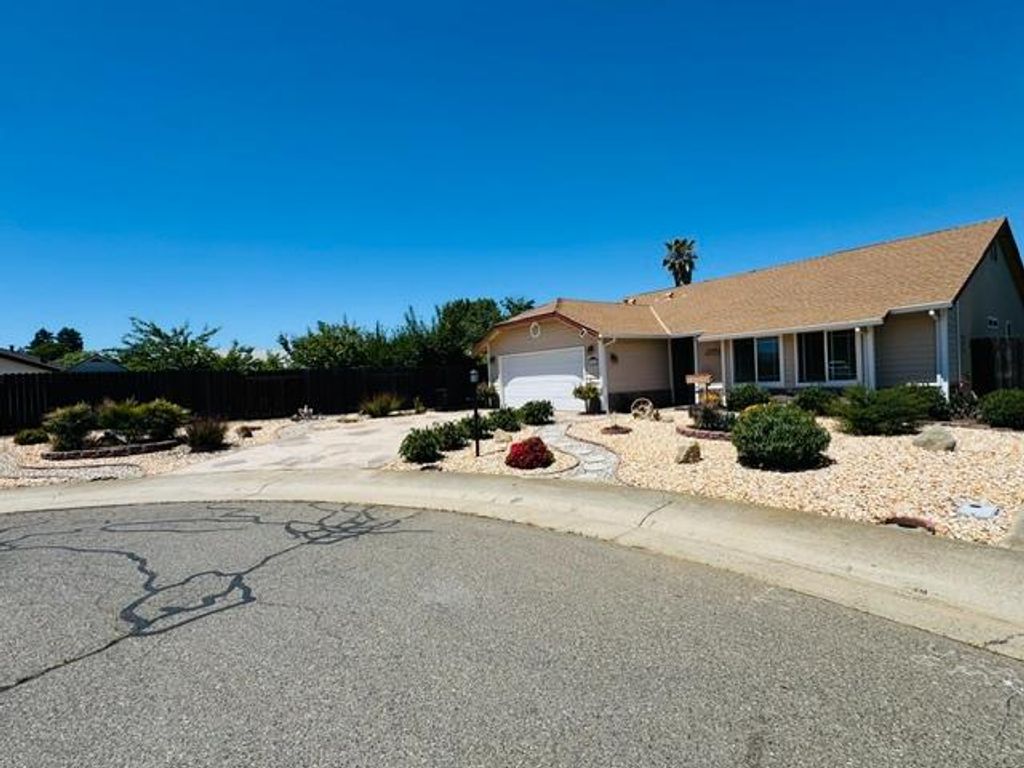 9031 Bolt Ct, Sacramento, CA 95826