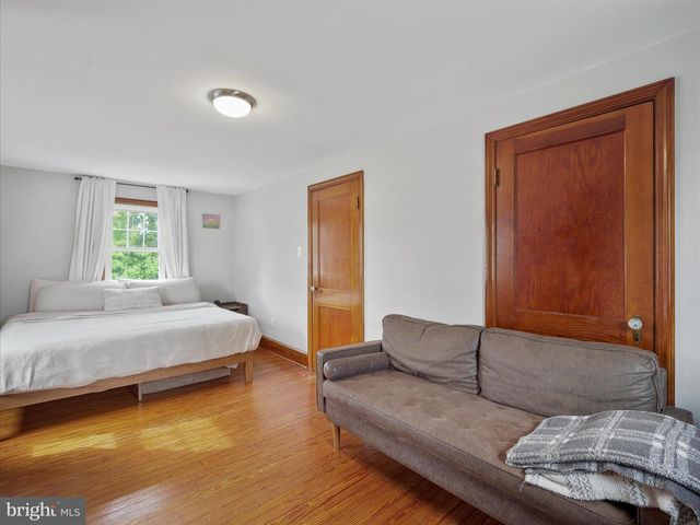 18 BARNETT AVENUE, Waynesboro, PA 17268