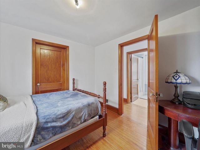 18 BARNETT AVENUE, Waynesboro, PA 17268