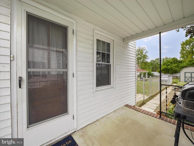 18 BARNETT AVENUE, Waynesboro, PA 17268