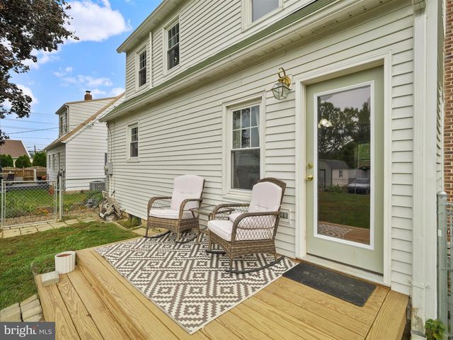 18 BARNETT AVENUE, Waynesboro, PA 17268