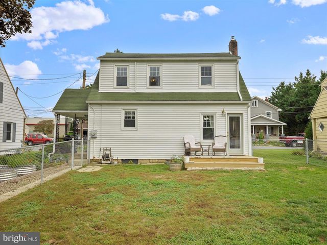 18 BARNETT AVENUE, Waynesboro, PA 17268